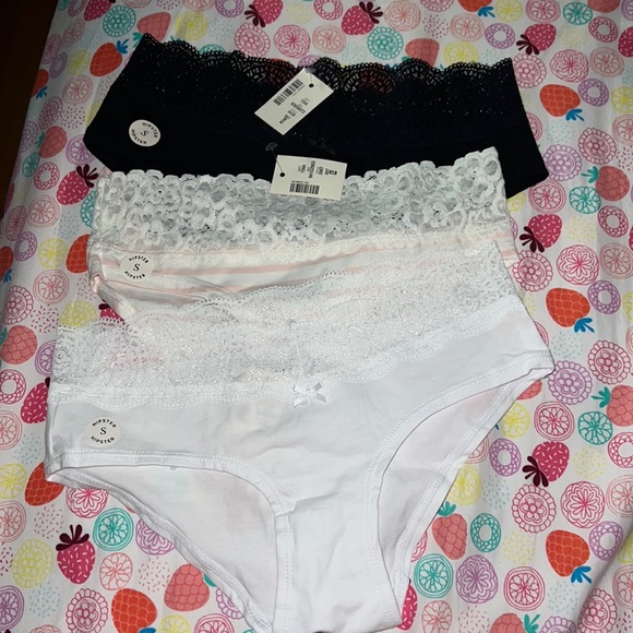 Aeropostale Hipster Undies - Picture 1 of 5